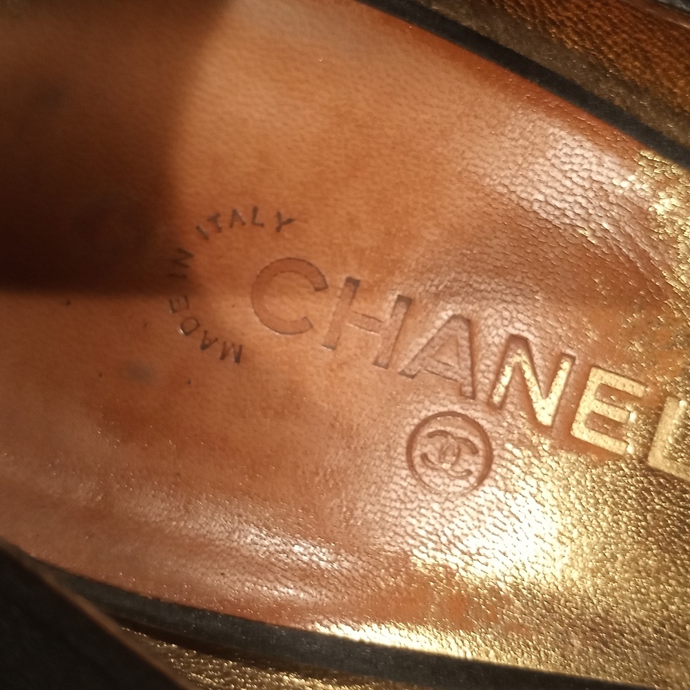 A really beautiful pair of authentic Chanel heels